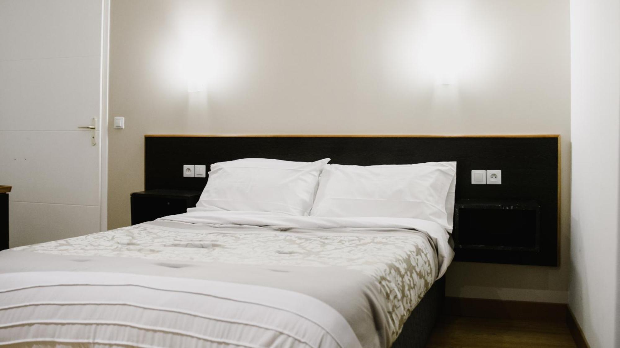 Hotel Des Arcades Reims Phòng bức ảnh